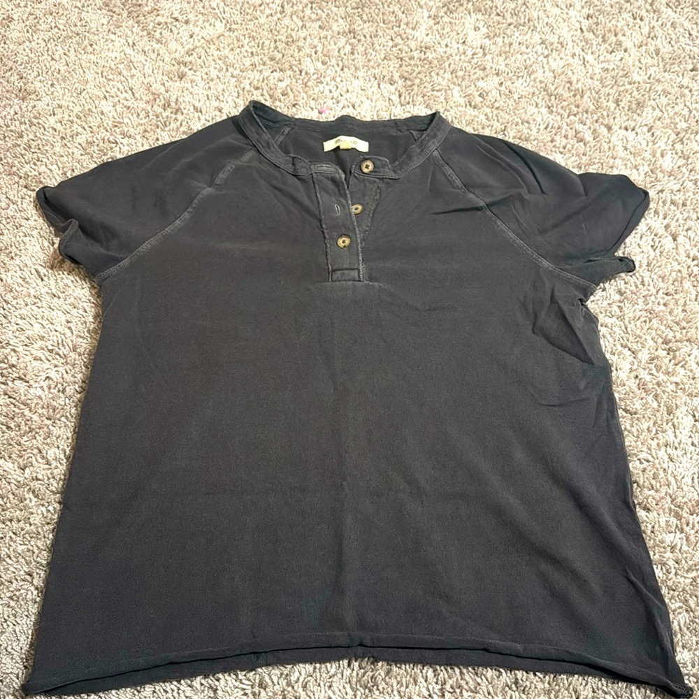 Madewell half button up gray short sleeve shirt